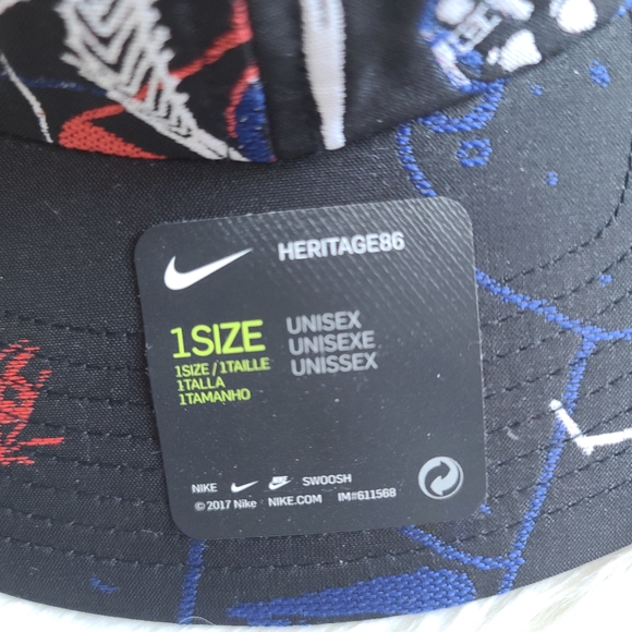 Nike Sportswear Heritage86 Doodles Graphic Strapback Cap - Picture 7 of 11